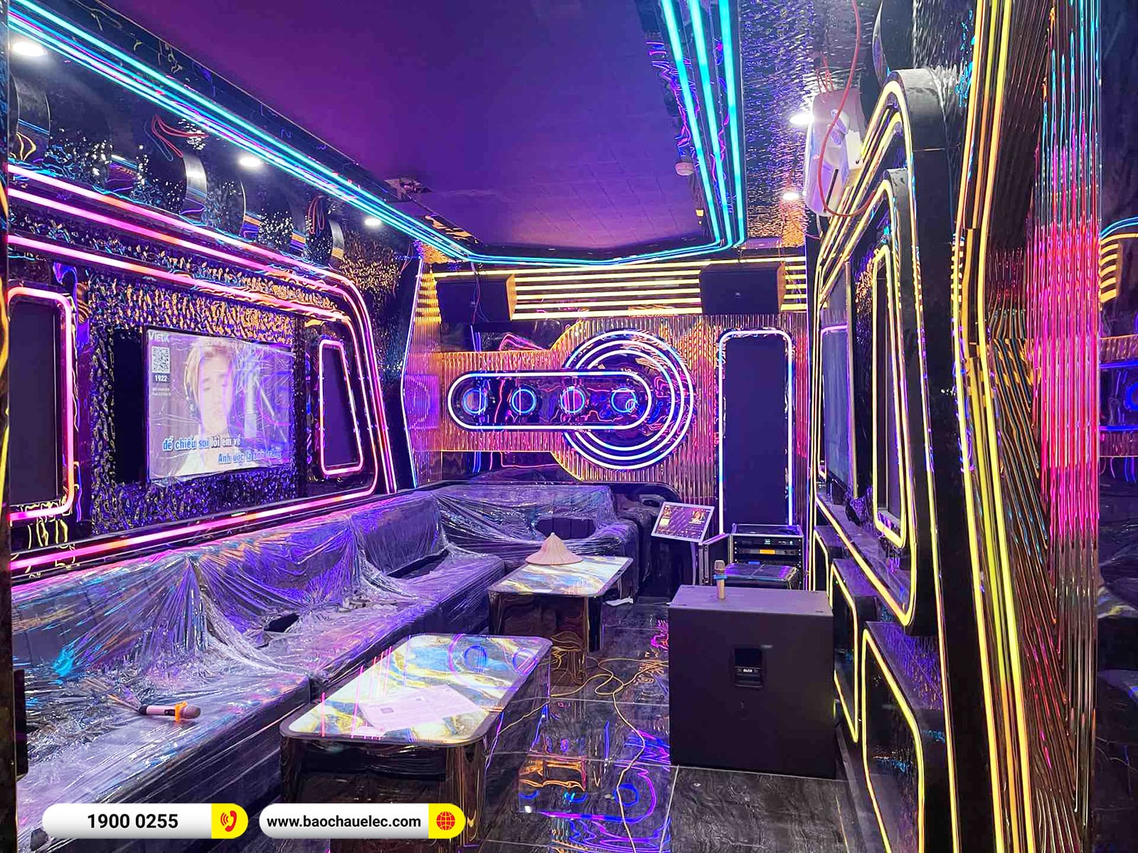 Lắp đặt 6 phòng hát karaoke kinh doanh cho quán Praha tại Hòa Bình (JBL KP4012 G2, CV1570, TD8004, JBL VX8,…)