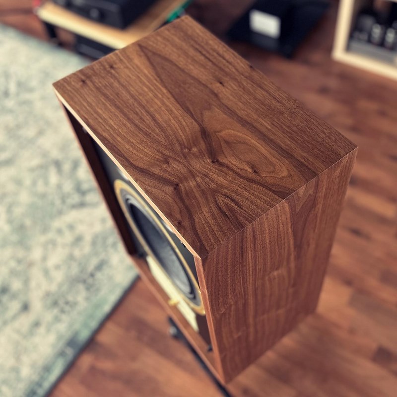 Loa tannoy Eaton
