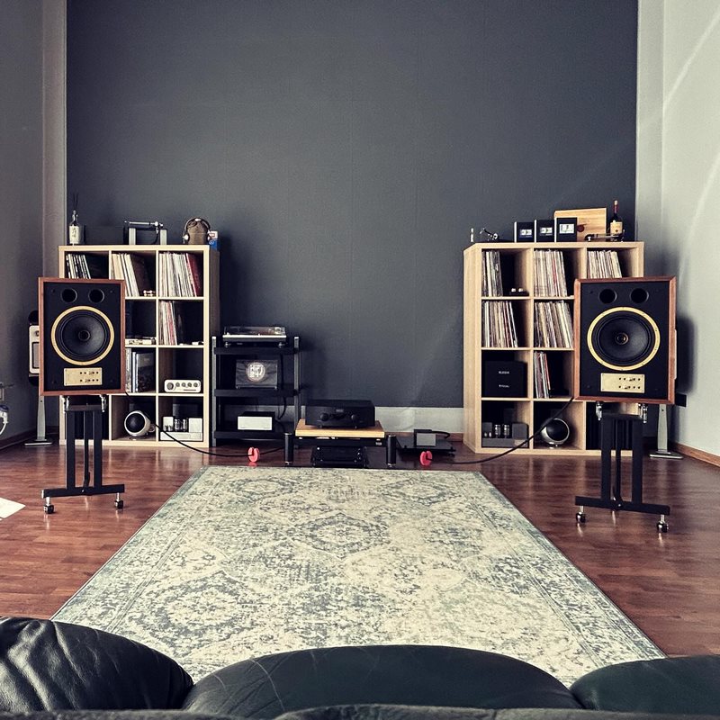 Loa tannoy Eaton