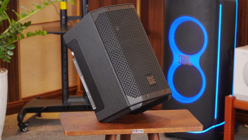 Electro-Voice Everse 8