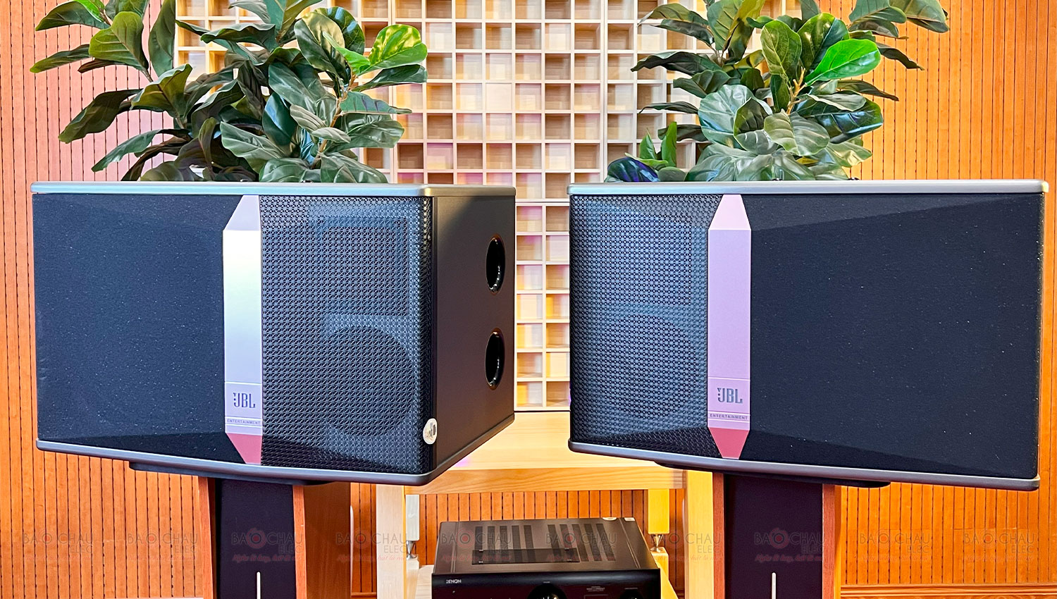 Loa karaoke JBL Ki512