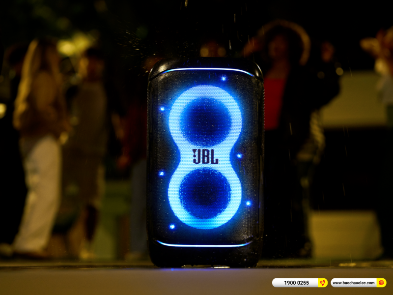 Loa JBl Partybox Stage 320