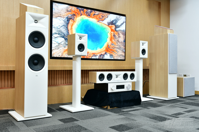 Loa JBL Stage 280F