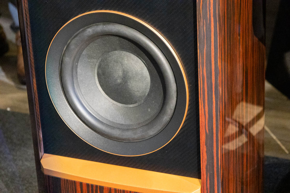 loa JBL Summit Pumori