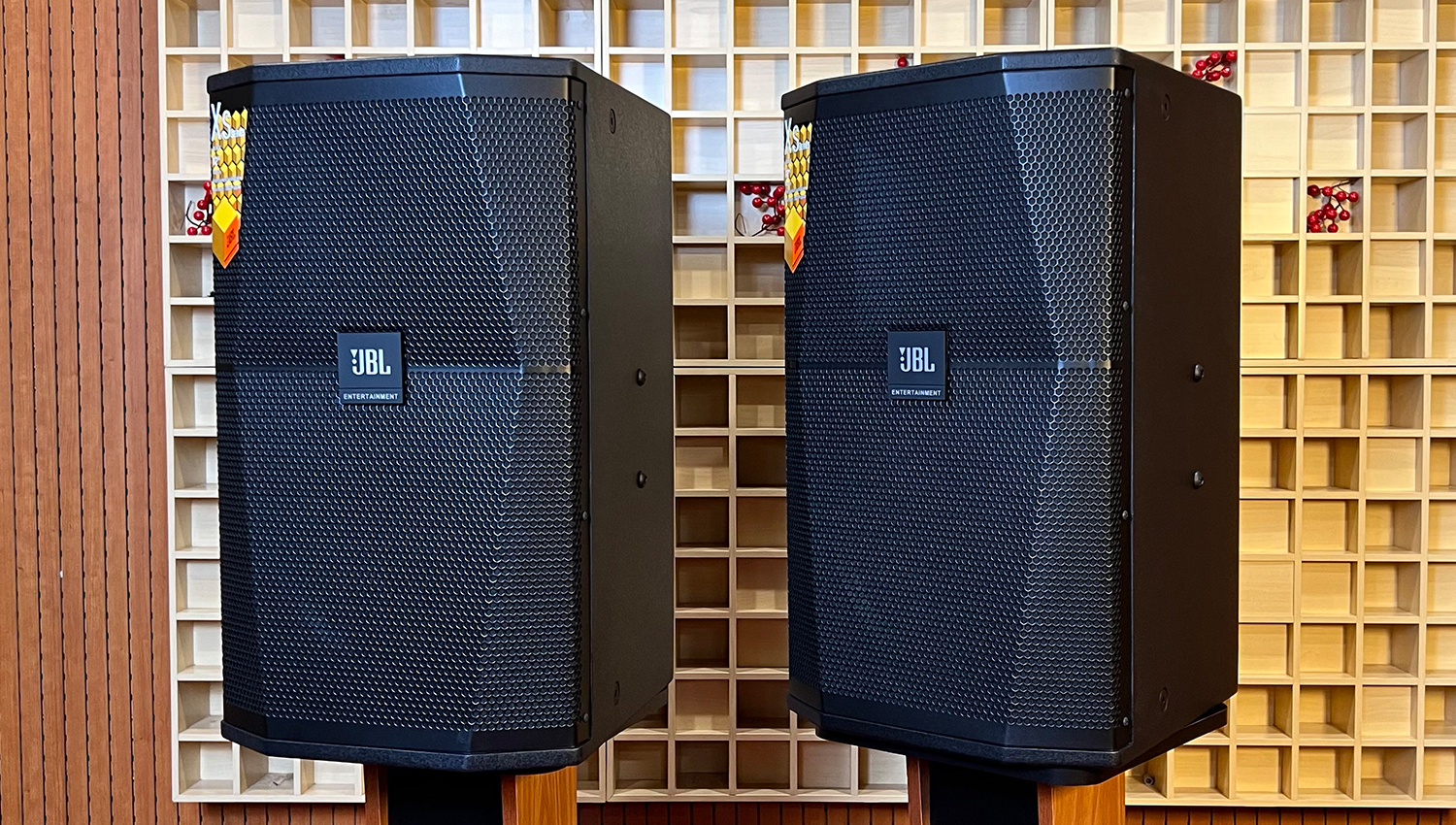 Loa karaoke JBL XS12