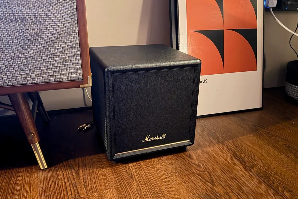 Loa Marshall Heston Sub 200