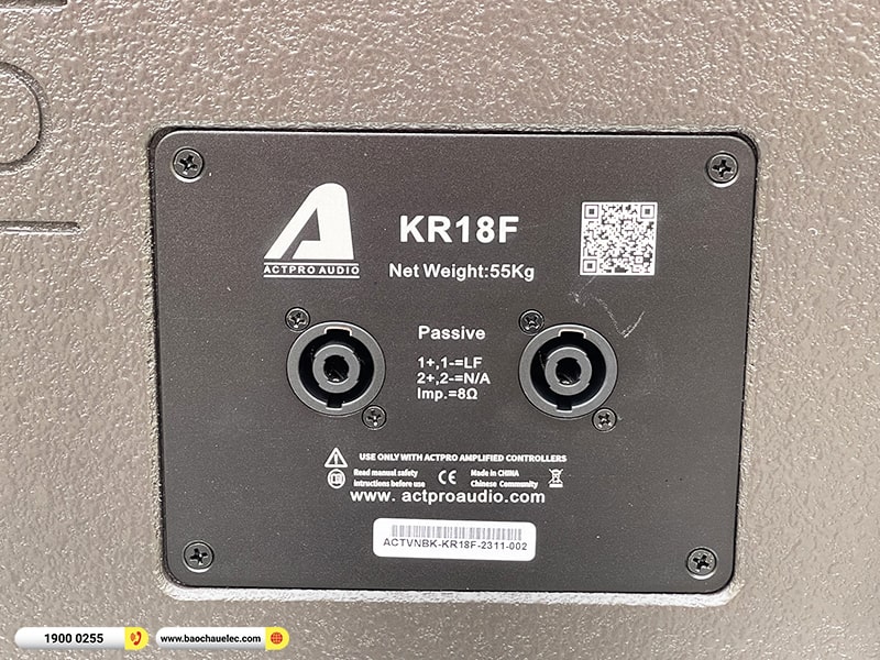 Loa sub array Actpro KR18F