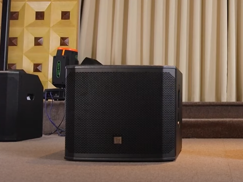 Loa sub hơi Electro-Voice EKX-15SP 