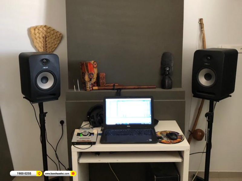 Loa Tannoy Reveal 802