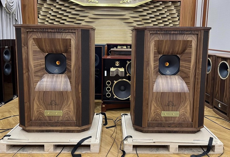 Loa Tannoy Westminster Royal GR