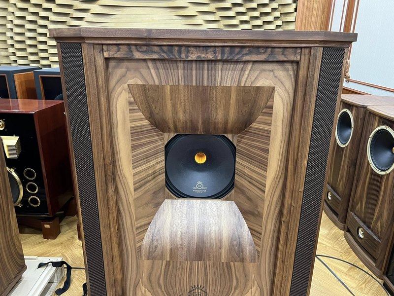 Loa Tannoy Westminster Royal GR