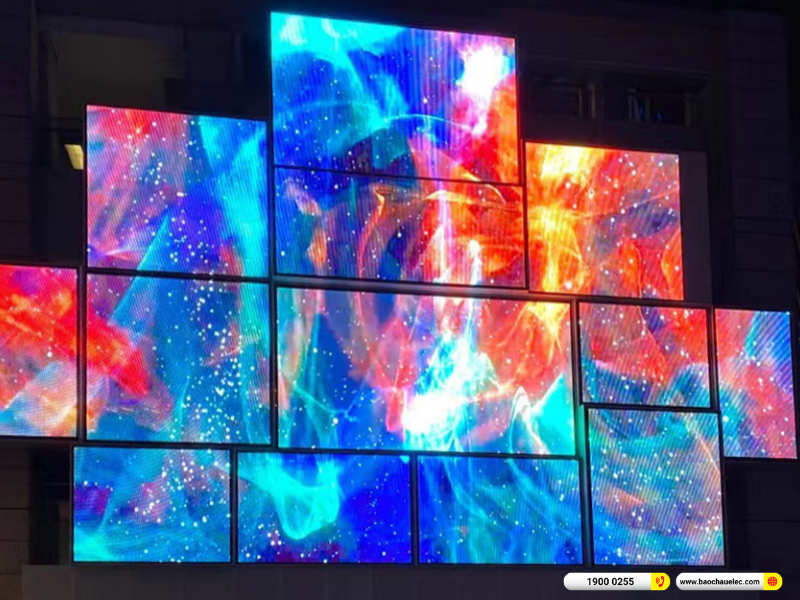 Màn hình LED trong suốt P3.9-7.8 ngoài trời Longjoin