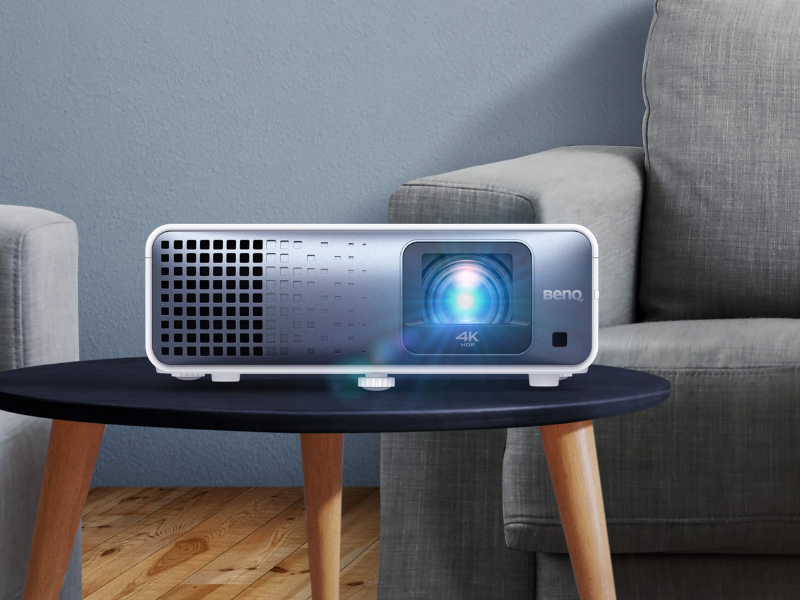 Máy chiếu BenQ TK710STi