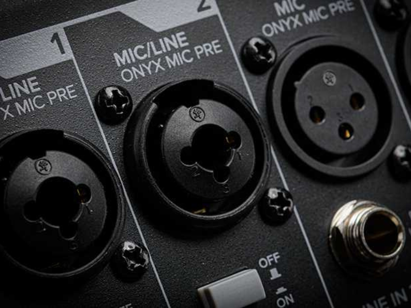 Bàn mixer Mackie ProFX30v3