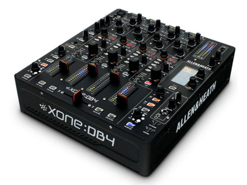 Mixer Allen & Heath Xone DB4