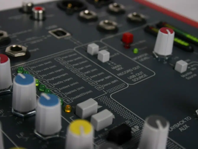Mixer Allen & Heath ZED-18