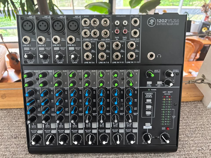 Mixer Mackie 1202 VLZ4