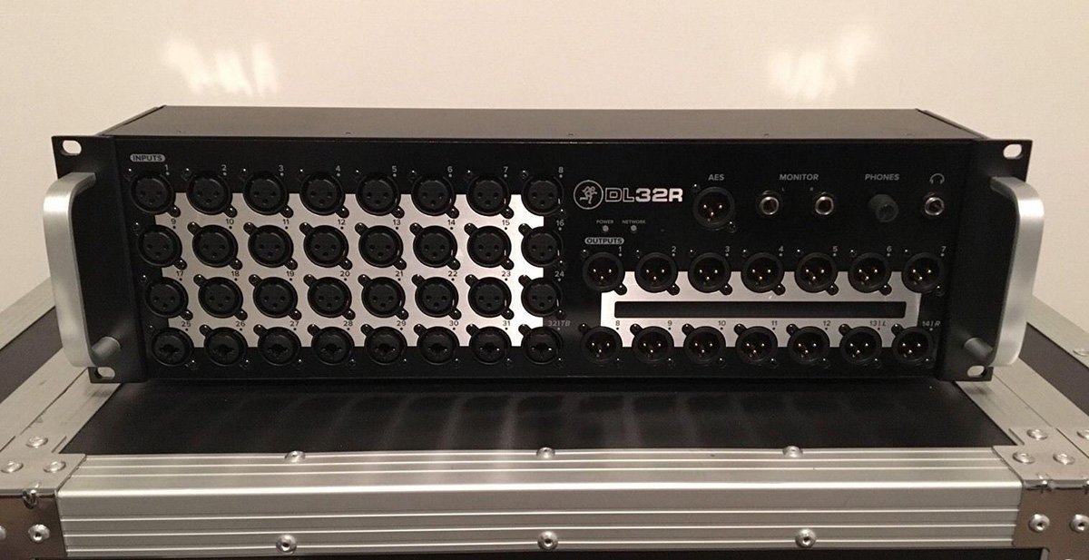 Mixer Mackie DL32R