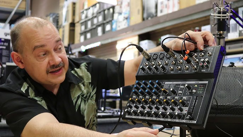 Mixer Mackie Mix12FX