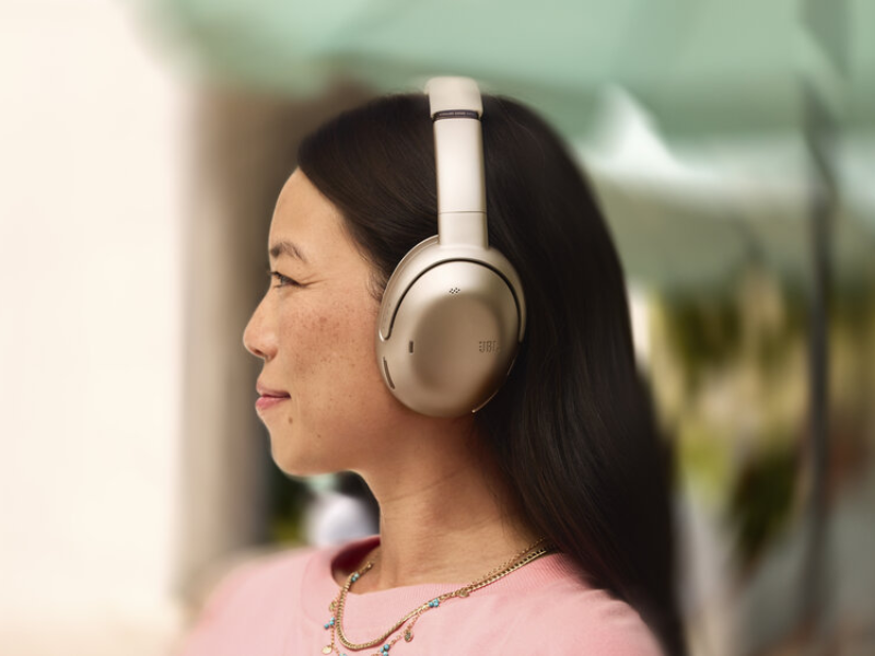 Tai nghe JBL Tour One M3