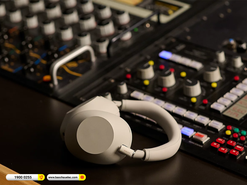 Tai nghe chụp tai Sony WH-1000XM6