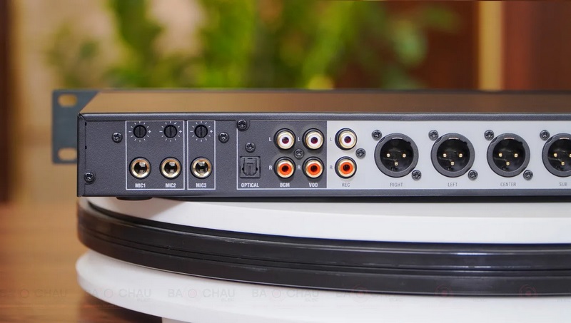 Vang số JBL KX180A