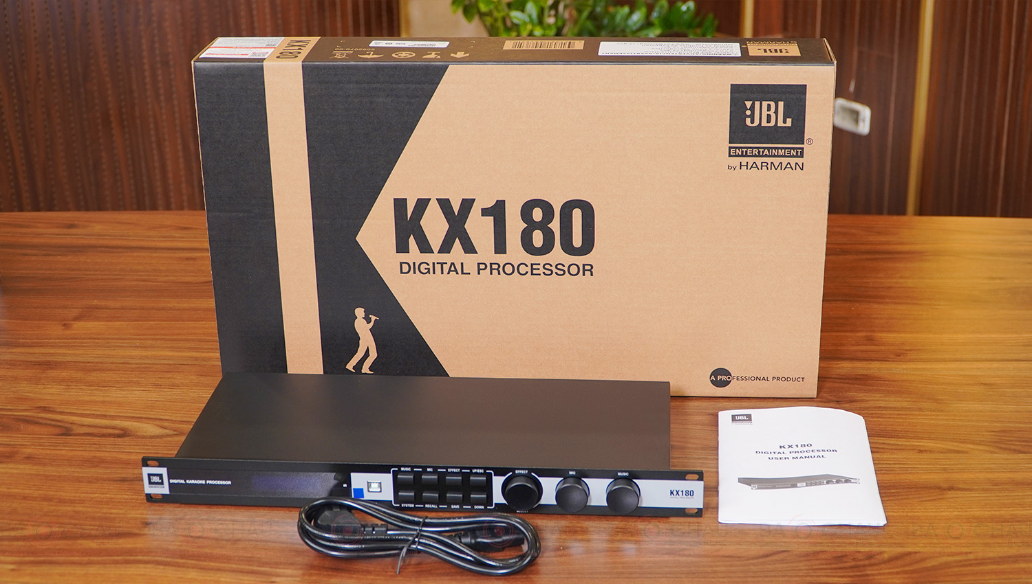 Vang số JBL KX180A