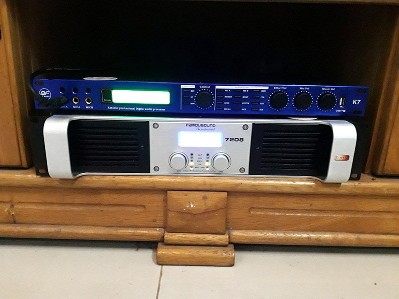 dan karaoke cao cap cua gia dinh anh su h3-min